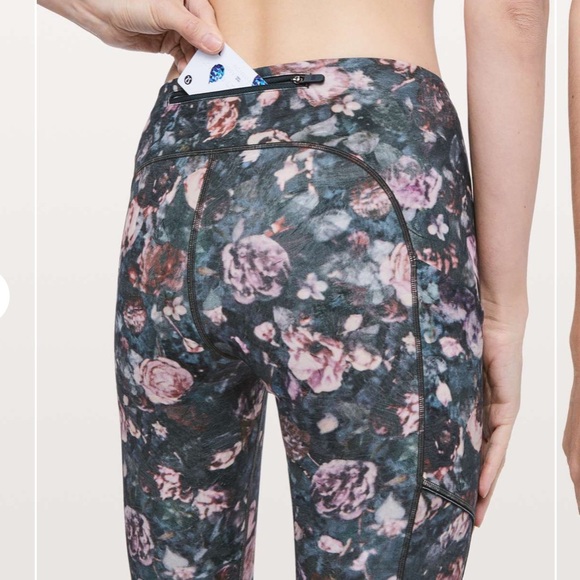 Lululemon Speed Up leggings Tight *28"
Frosted Rose Multi blue gray - Picture 3 of 4